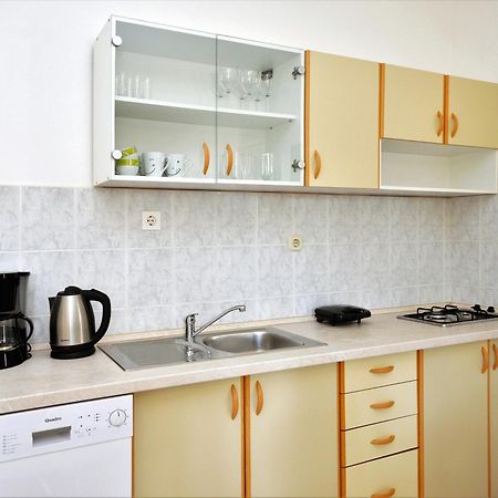 Apartments Goranka Murter Exterior foto
